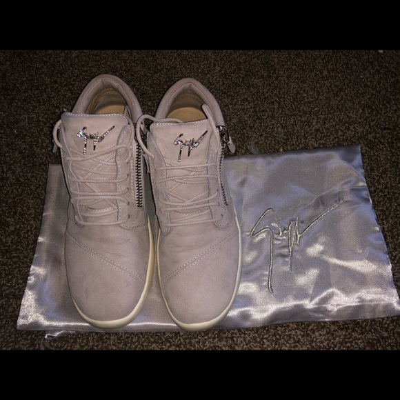 Women’s Giuseppe Sneakers - Picture 2 of 6